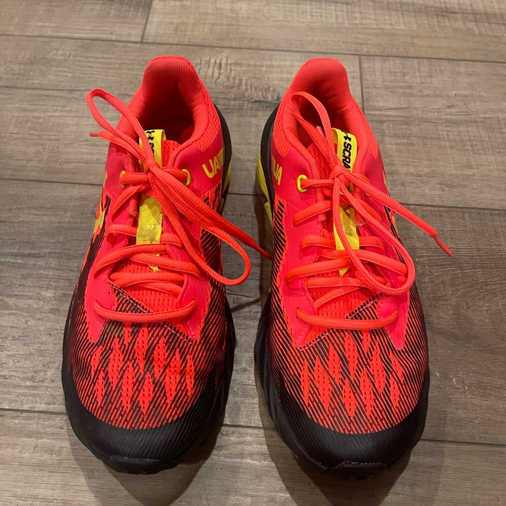 Under armour Athletic Shoes. Hardly worn